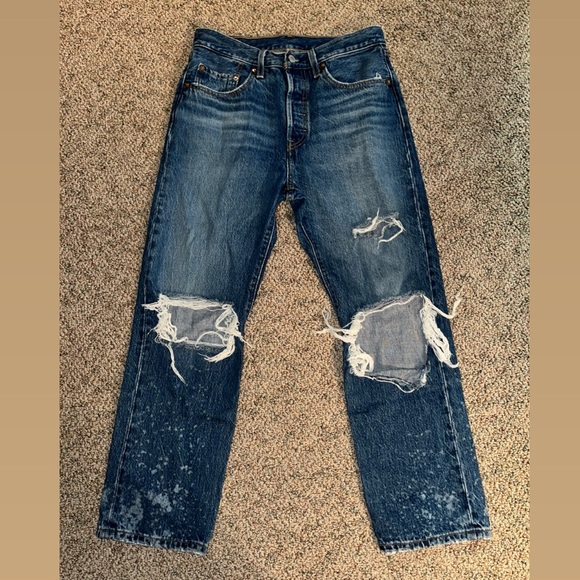 Levi’s Ripped 501 Jeans - Picture 1 of 4